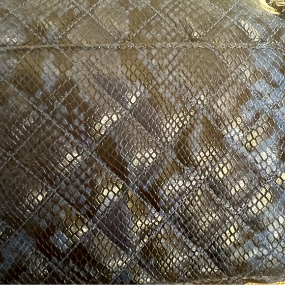 Blue/black python print handbag - Picture 5 of 9